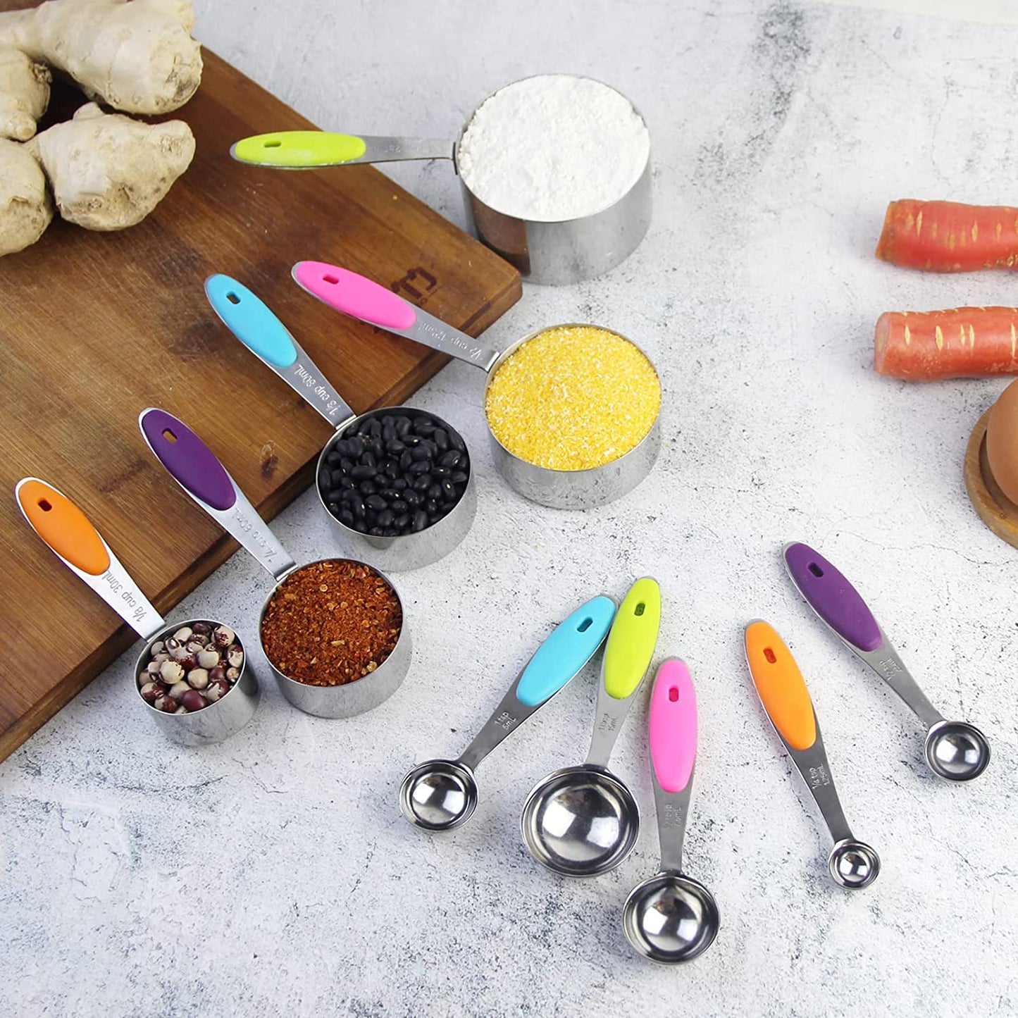 طقم أكواب قياس وملاعق قياس من 10 قطع من SKY-TOUCH مع حلقة قابلة للفصل من الفولاذ المقاوم للصدأ قابلة للتكديس 5 أكواب و5 ملاعق مع مقبض من السيليكون لقياس الطعام السائل الجاف للطهي أو الخبز