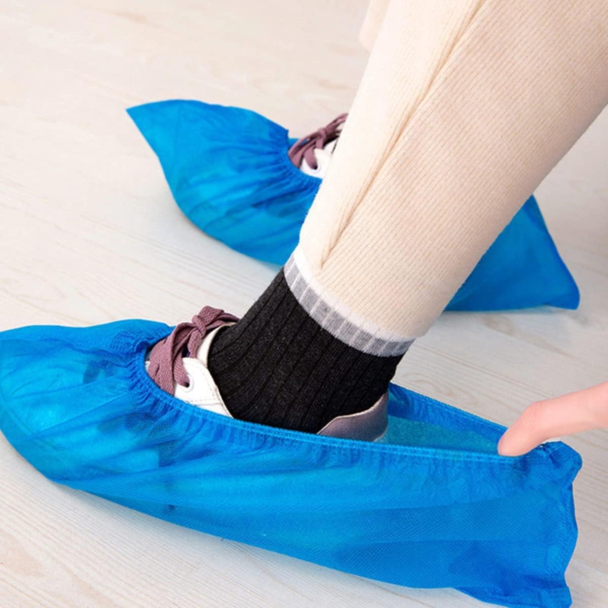 SKY-TOUCH 200 Pack/100 Pair Disposable Shoes Covers Boot Cover Waterproof, Dust-proof, Non-slip Recyclable Shoe Booties, One Size Fit Most, Protect Your Shoes, Carpets and Floors, Blue - 7