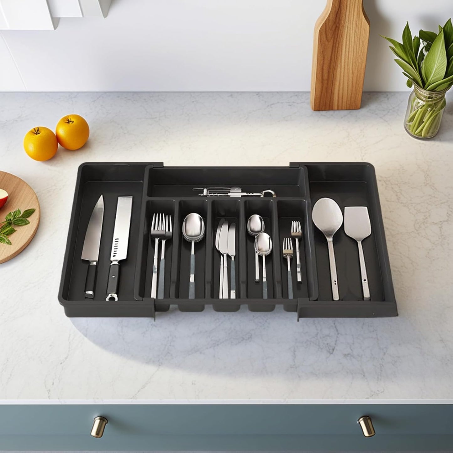 SKY-TOUCH Expandable Cutlery Drawer Organizer – Adjustable Utensil Tray for Kitchen Drawers, Fits Up to 57cm, Compact Silverware & Flatware Storage for Spoons, Forks, Knives – Black,38 * 34 * 5cm