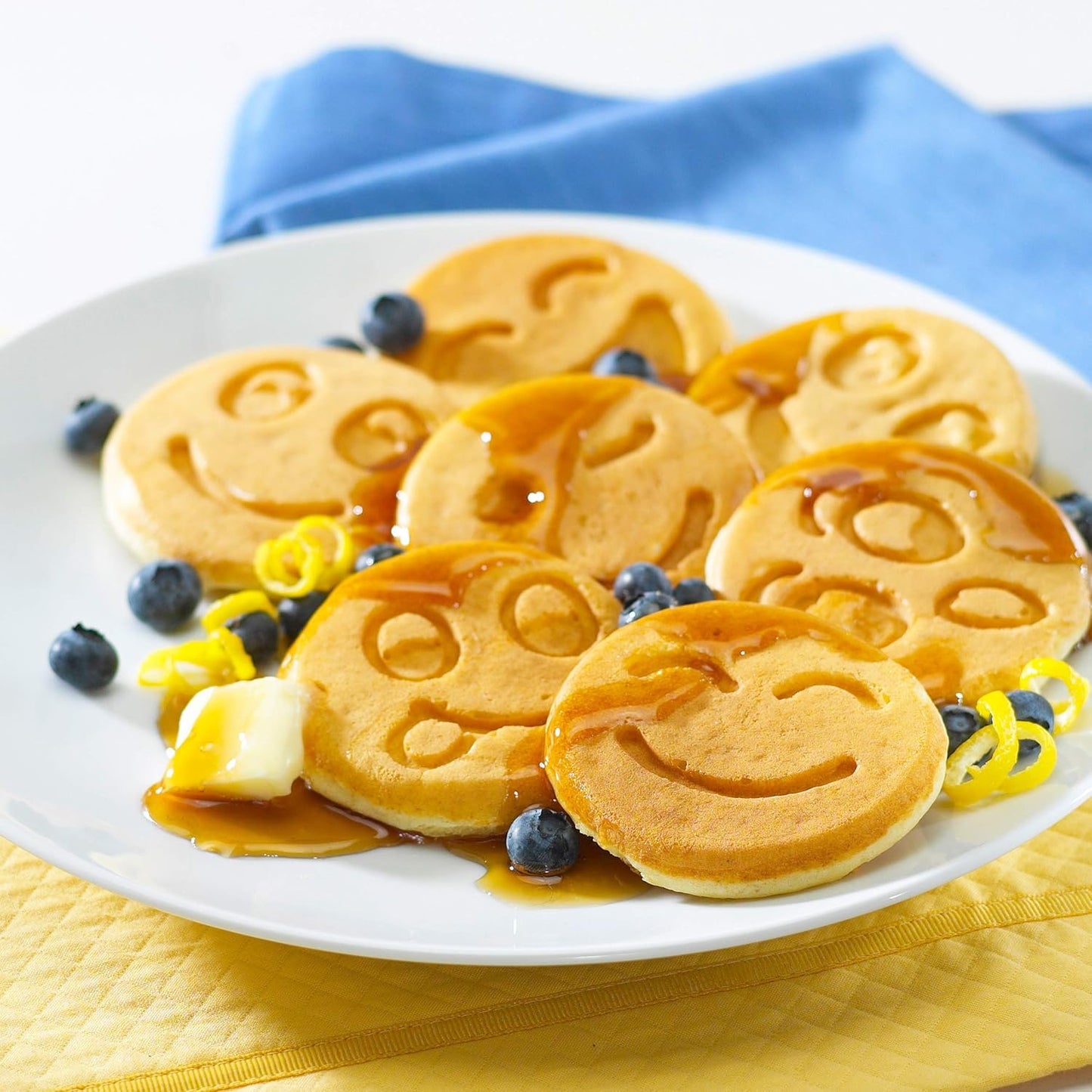 SKY-TOUCH Seven Hole Smiley Faces Pancake Pan, Non Stick Pot Muffin Flat Pot Egg Dumpling Fried Egg Mold Breakfast Pot, 26.5x26.5cm - with Cool Touch Handle