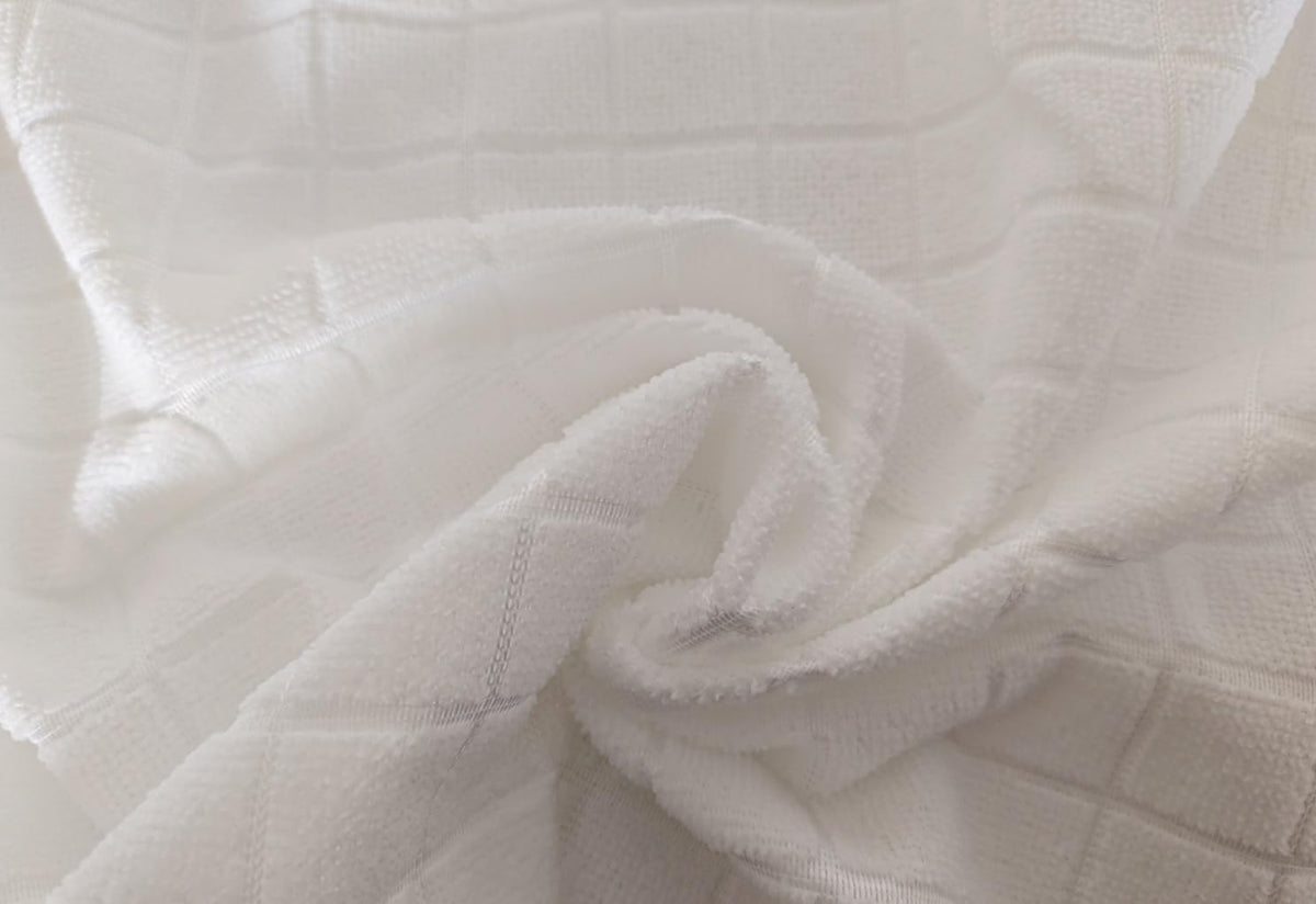 SKY-TOUCH Ihram Towel Set for Hajj & Umrah : 2-Piece Ihram Ahram Towels with Bag – 220 x 110 cm, 700g – Lightweight, Soft, Quick-Drying Fabric, Pilgrimage Ihram Clothing for Mecca Medina (Square) - 3