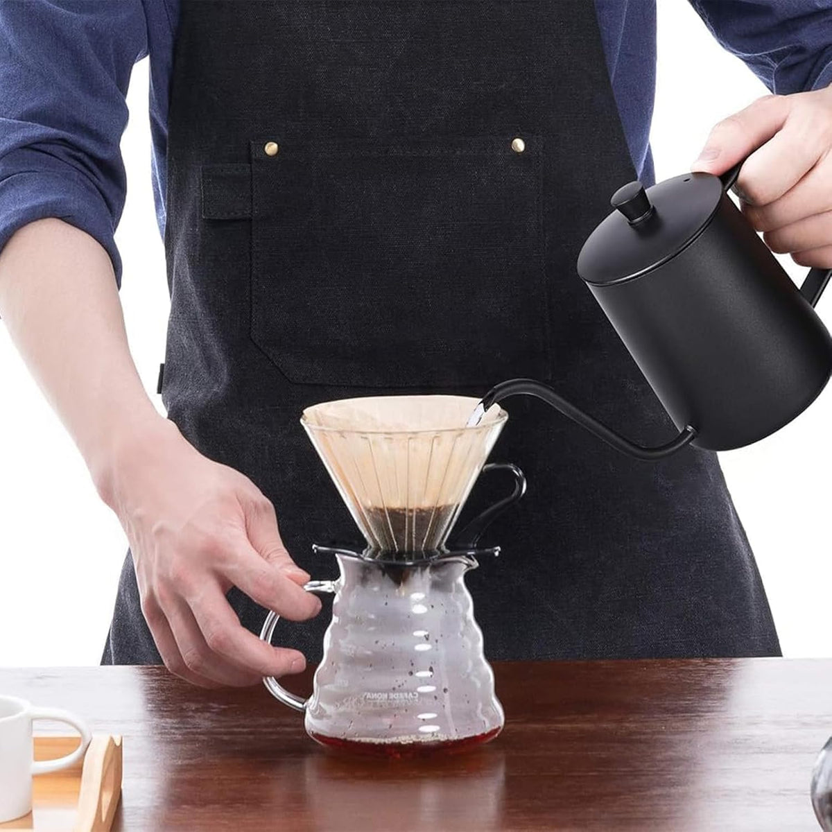 SKY-TOUCH V60 Black Slim Spout Coffee Pitcher with Lid for Drip Coffee Tea Stainless Steel, 600ml - 6