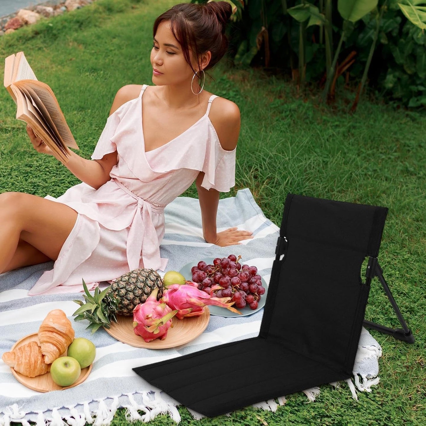 SKY-TOUCH Lightweight Camping Floor Chair, Adjustable Reclining Portable Lightweight Folding Beach Chair With Backrest, For Beach, Camping, Festivals And Outdoors, 40x40x40cm, Black