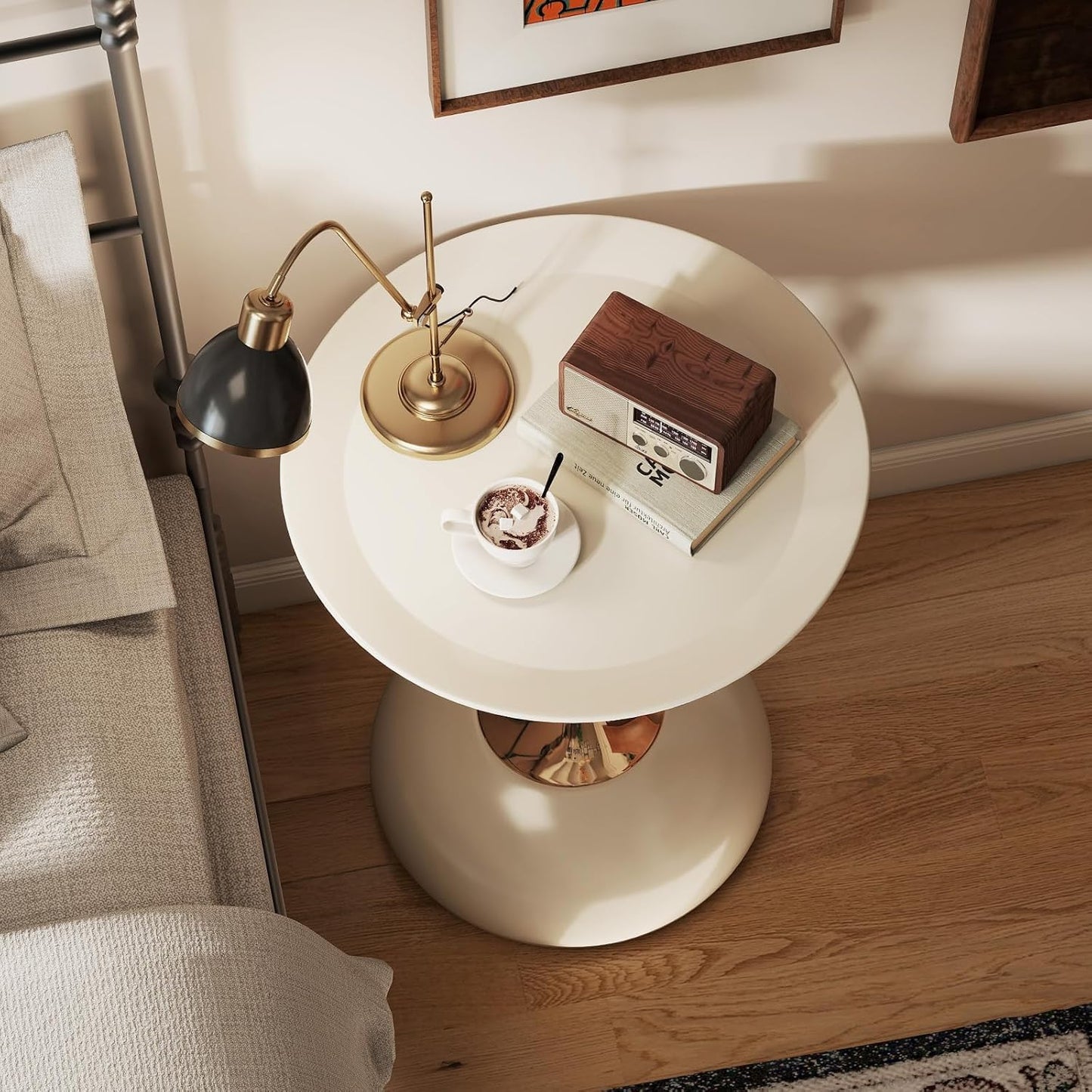 SKY-TOUCH Round Side Table, Slim-waisted Sofa Side Table, Modern Minimalist Style, Electroplated Metal Frame, Suitable For Small Spaces, Living Rooms, And Bedrooms, 39 * 39 * 55cm White